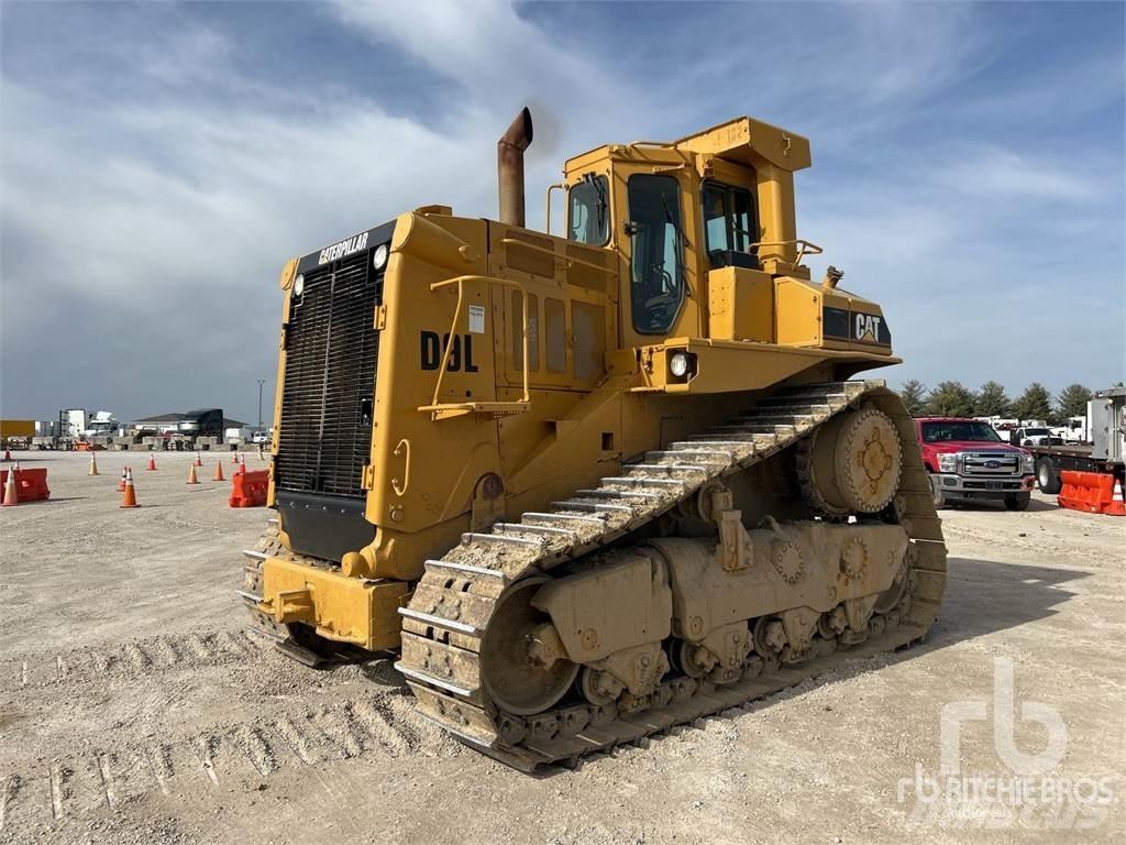CAT D9L Buldozer sobre oruga