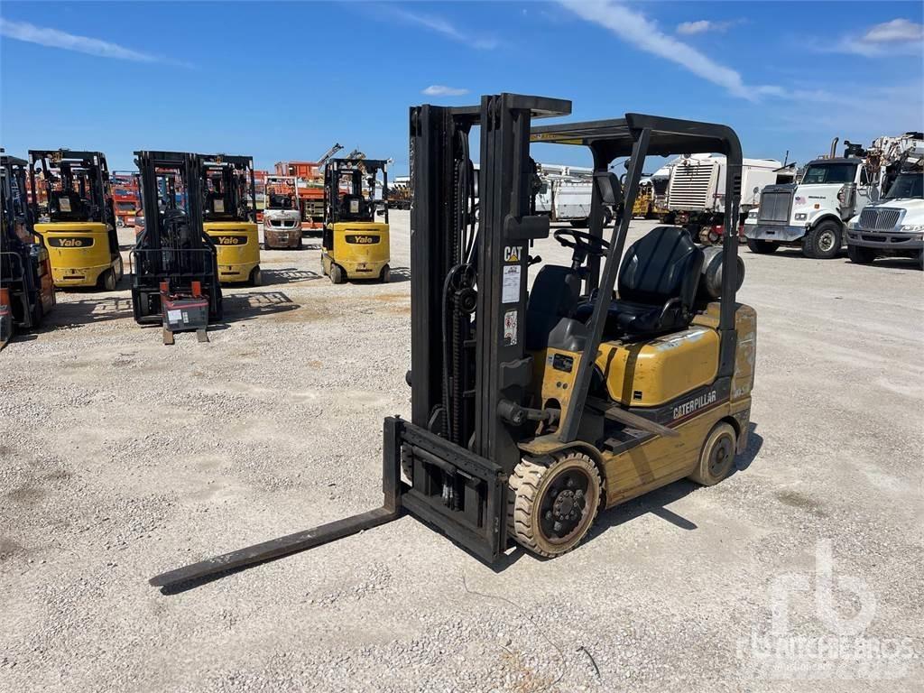 CAT GC25K Carretillas diesel