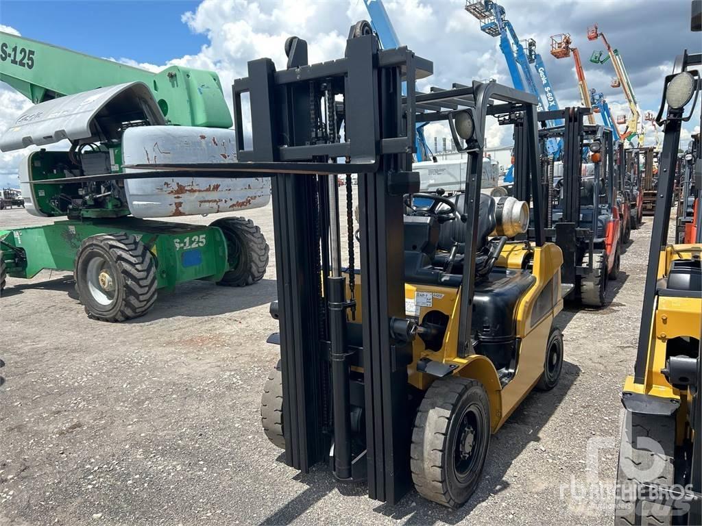 CAT GP25N Carretillas diesel
