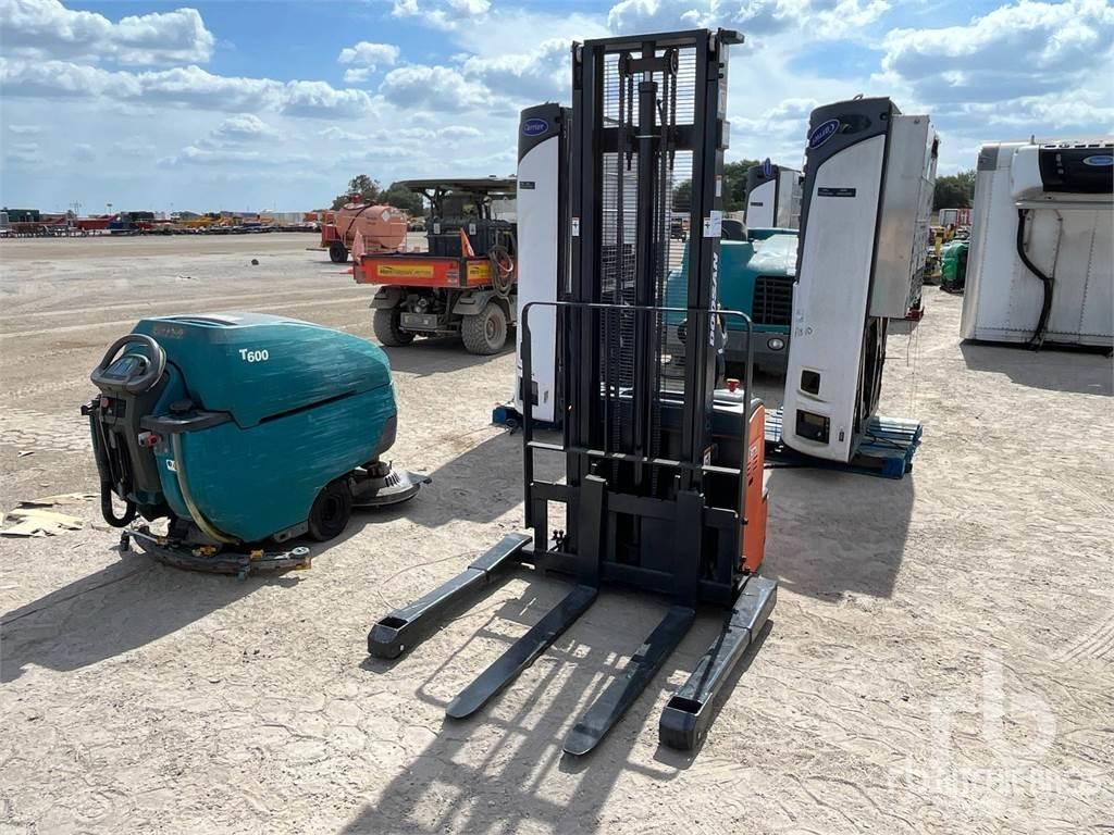 Doosan BWS17S-7 Carretillas de horquilla eléctrica
