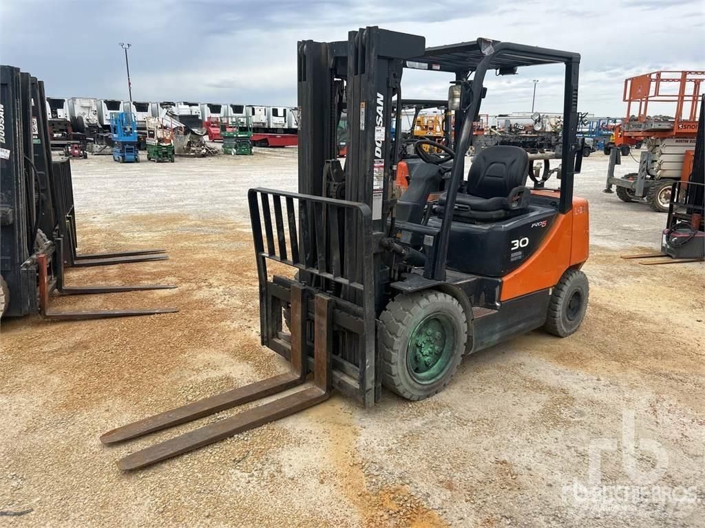 Doosan G30P-5 Carretillas diesel