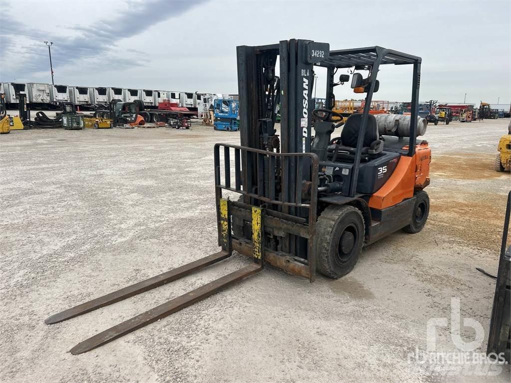 Doosan G35S-5 Carretillas diesel