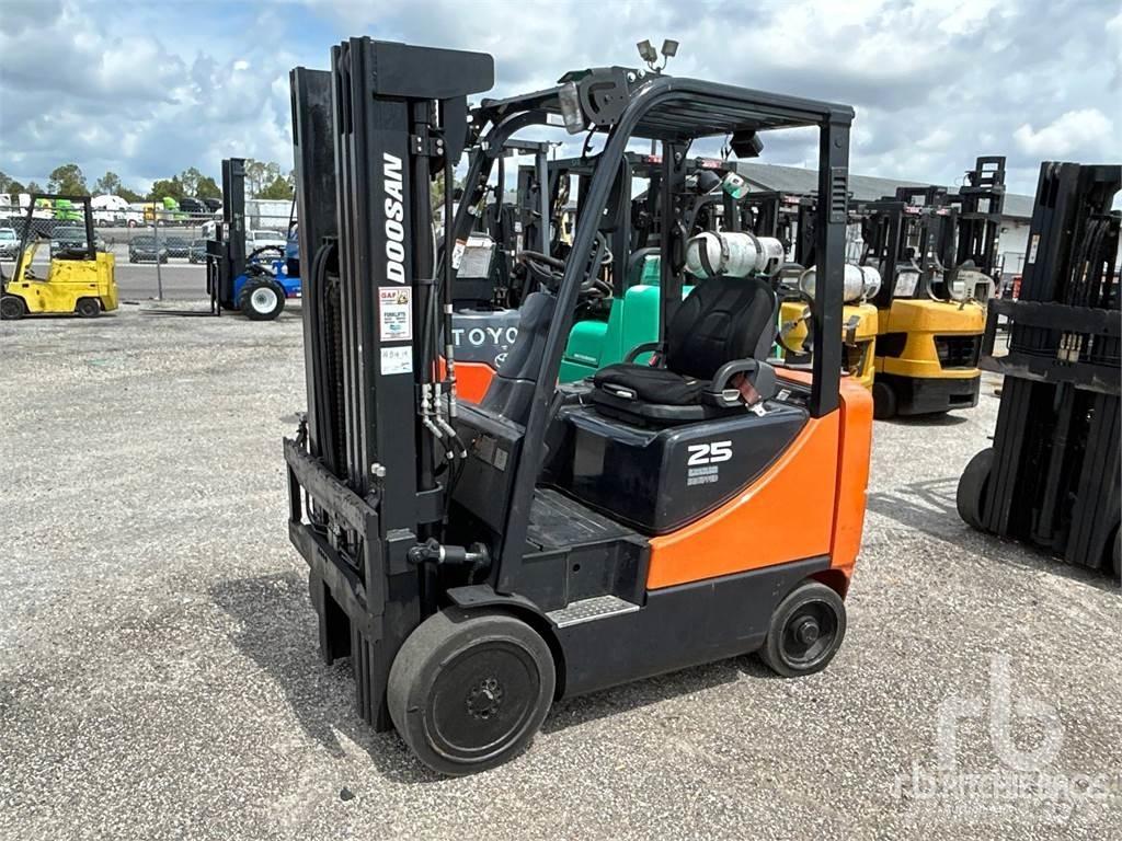 Doosan GC25E-3 Carretillas diesel