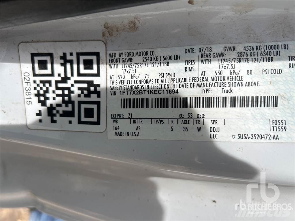 Ford F-250 Furgonetas caja abierta