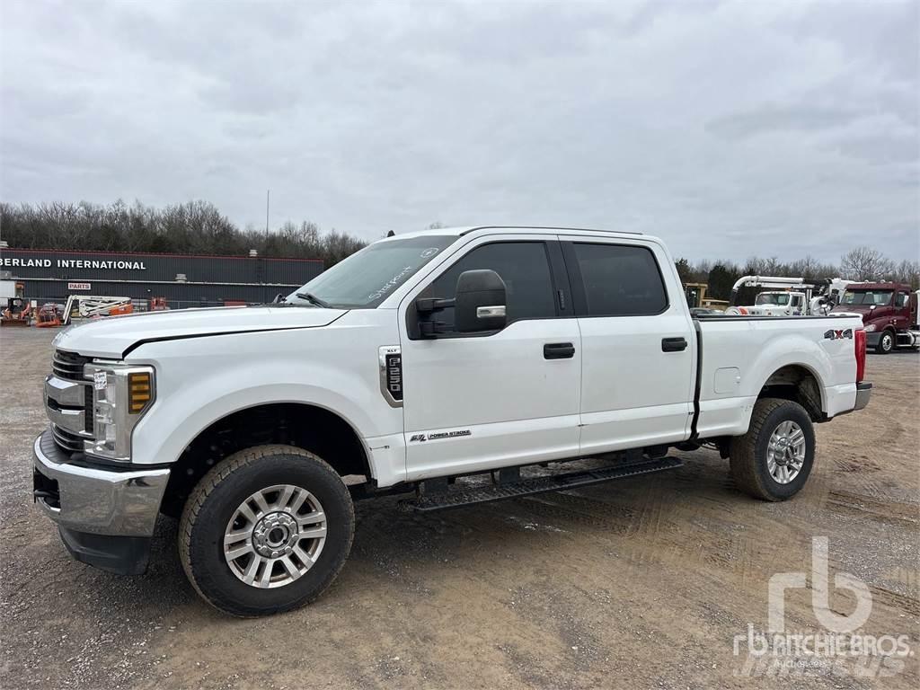 Ford F-250 Furgonetas caja abierta