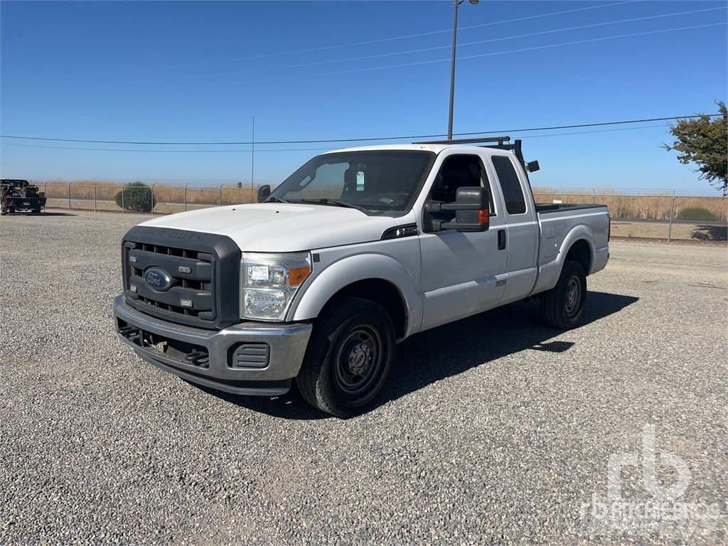Ford F-250 Furgonetas caja abierta