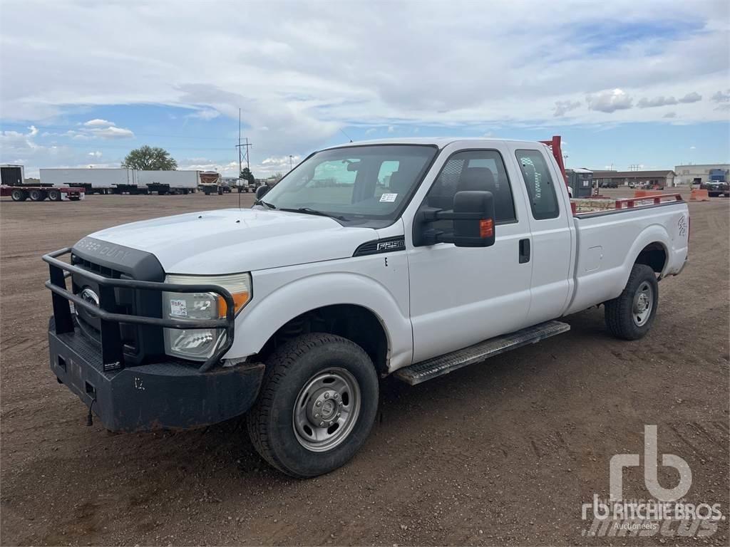 Ford F-250 Furgonetas caja abierta