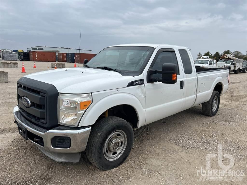 Ford F-250 Furgonetas caja abierta