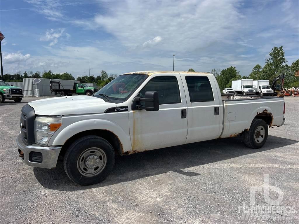 Ford F-250 Furgonetas caja abierta