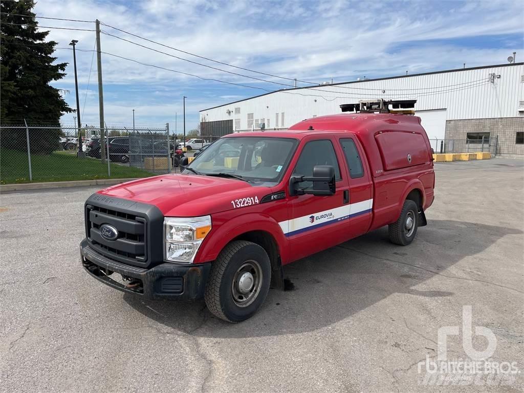 Ford F-250 Furgonetas caja abierta