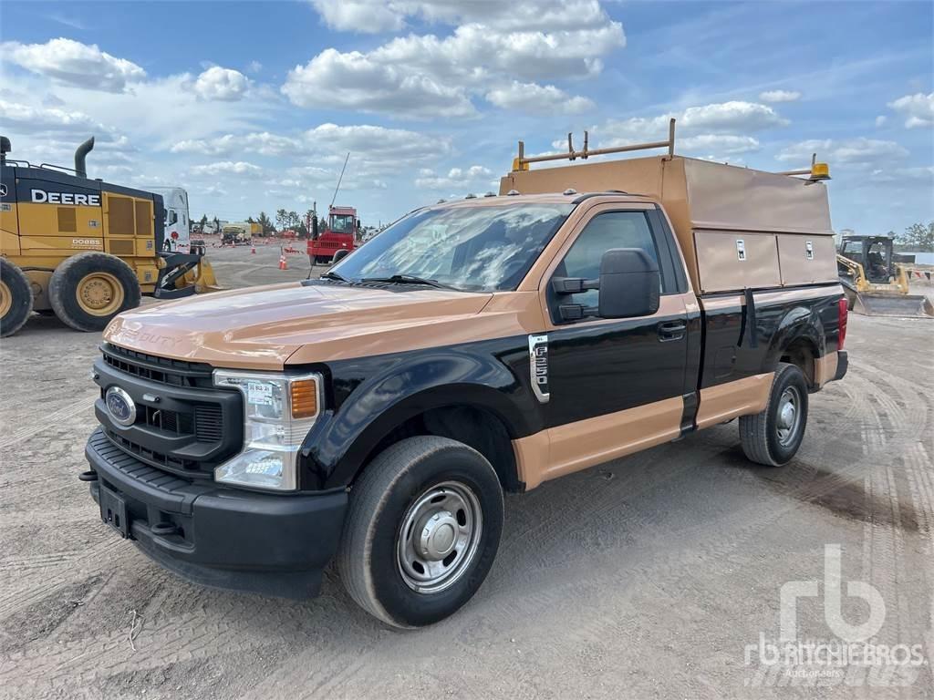 Ford F-250 Vehículos - Taller