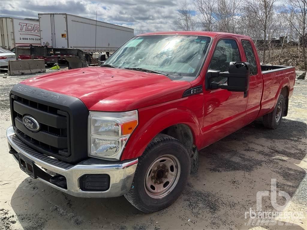 Ford F-250 Furgonetas caja abierta