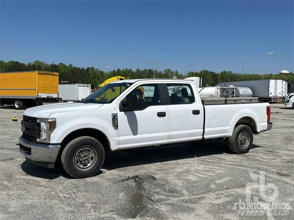 Ford F-250 Furgonetas caja abierta