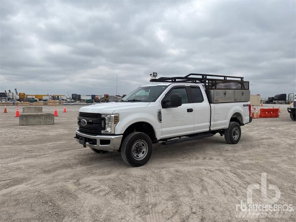 Ford F-350 Furgonetas caja abierta