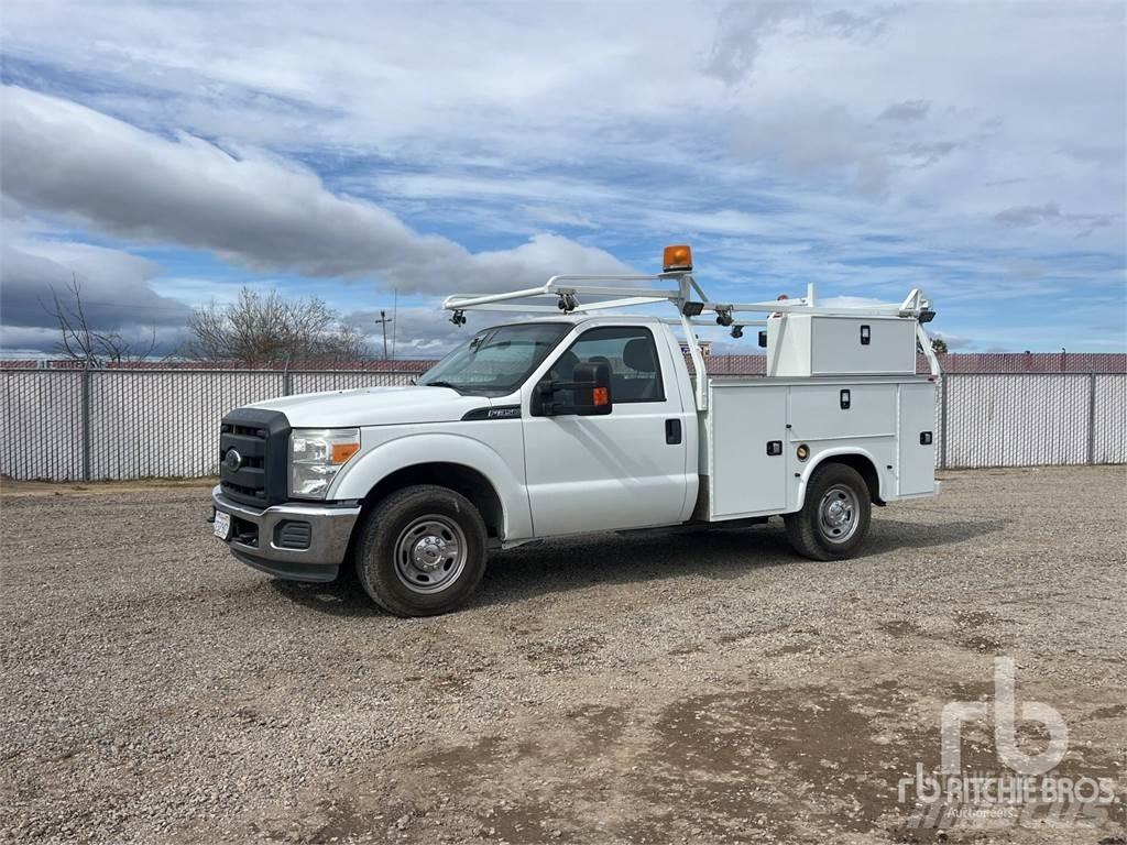 Ford F-350 Vehículos - Taller