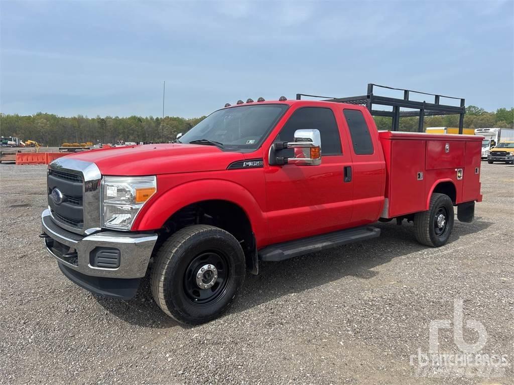Ford F-350 Vehículos - Taller