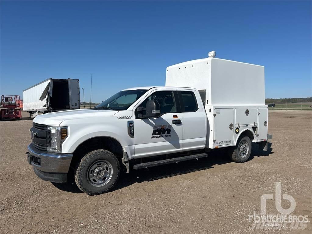 Ford F-350 Vehículos - Taller
