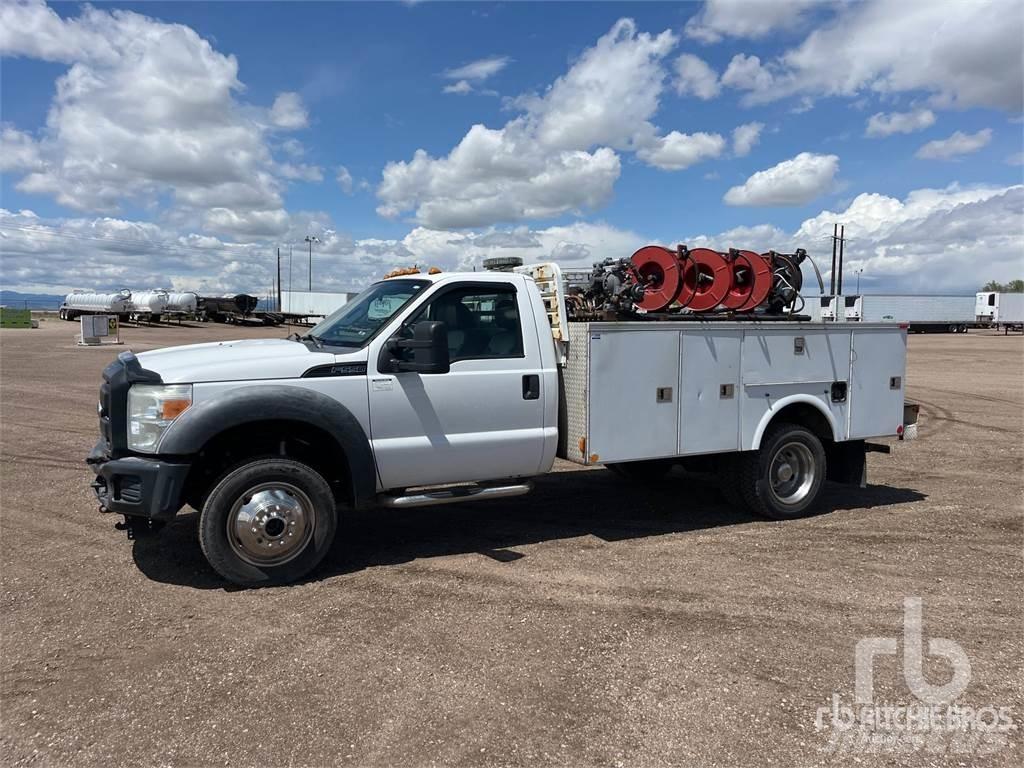 Ford F-550 Vehículos - Taller