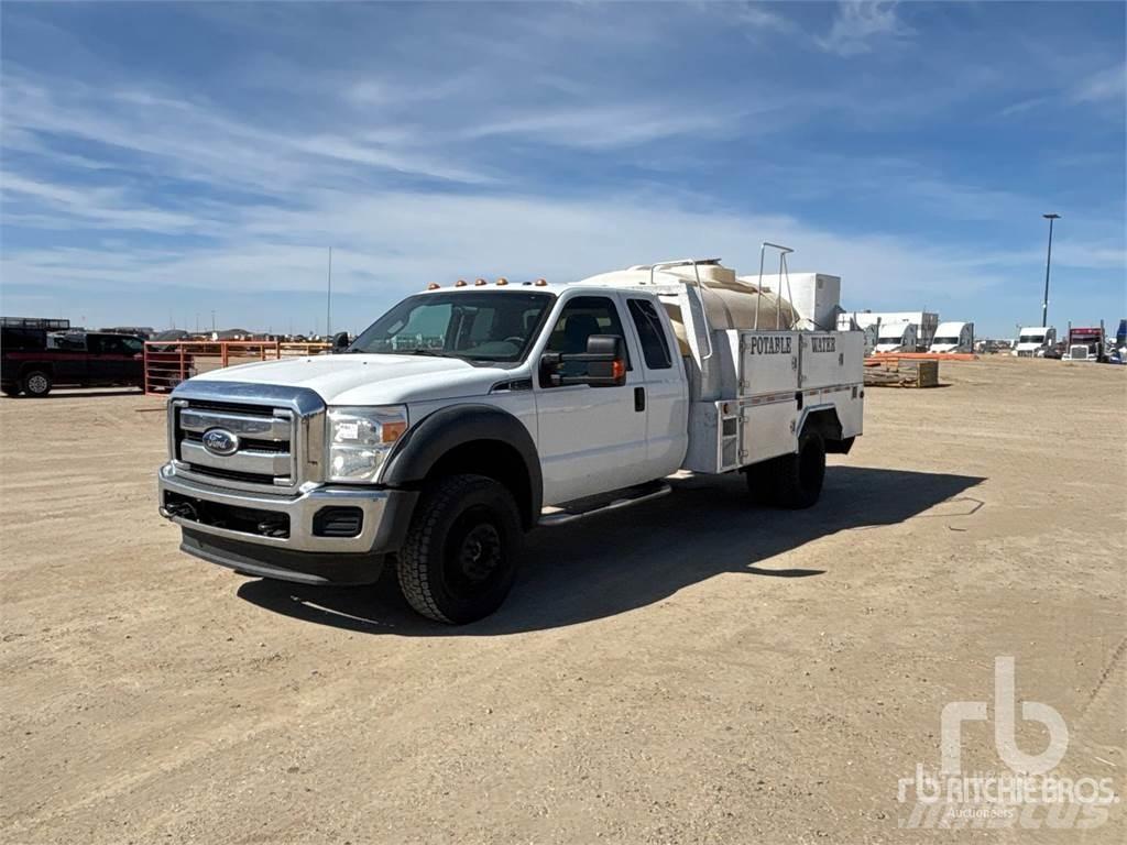 Ford F-550 Vehículos - Taller