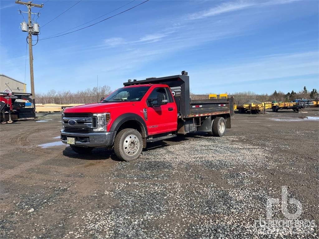 Ford F-550 Camiones bañeras basculantes o volquetes