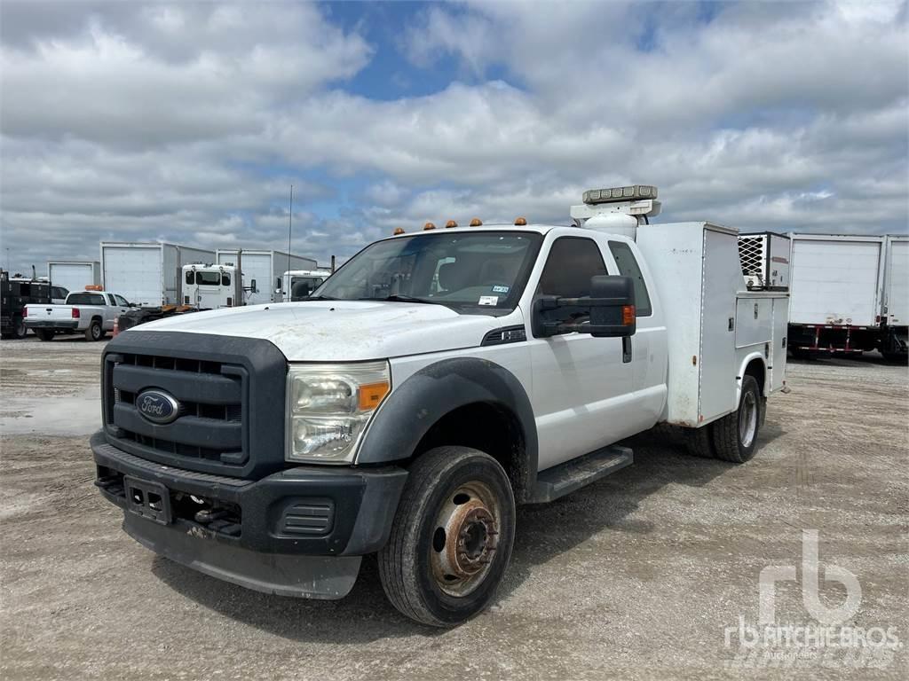 Ford F-550 Vehículos - Taller