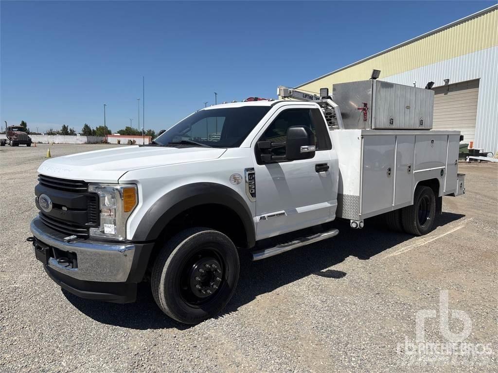 Ford F-550 Vehículos - Taller