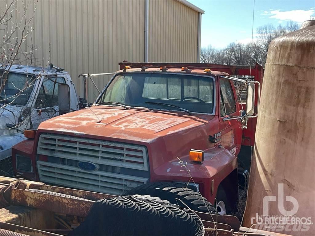 Ford F-700 Camiones plataforma