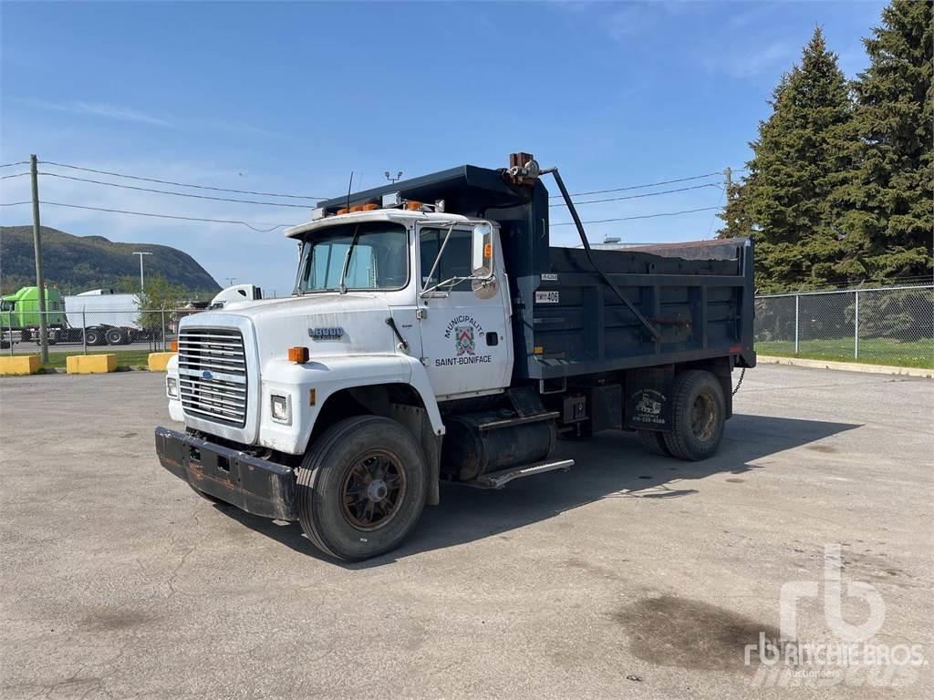 Ford L8000 Camiones bañeras basculantes o volquetes