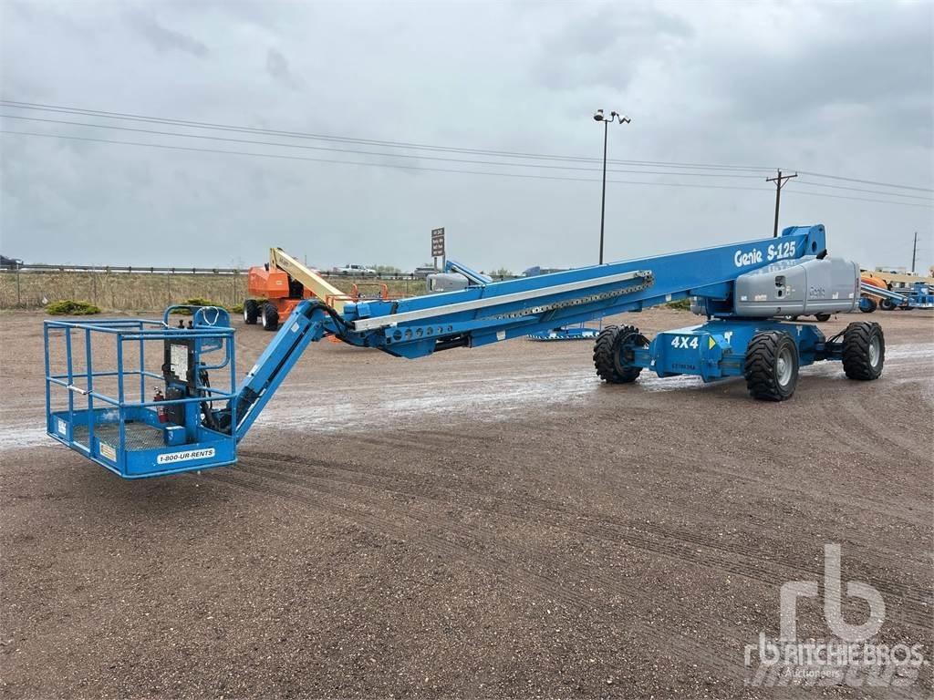 Genie S-125 Plataforma de trabajo articulada