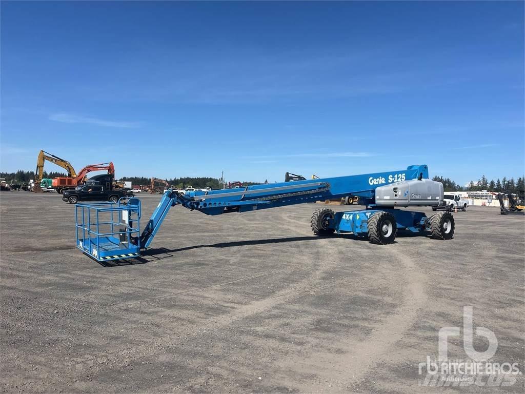 Genie S-125 Plataforma de trabajo articulada