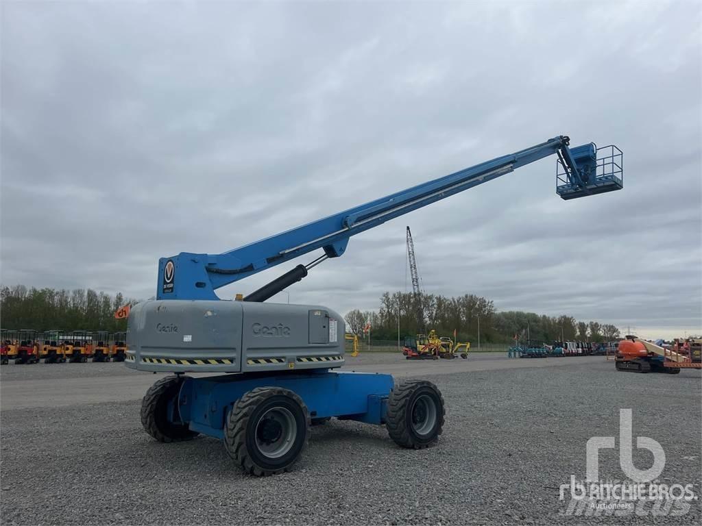 Genie S-85 Plataforma de trabajo articulada