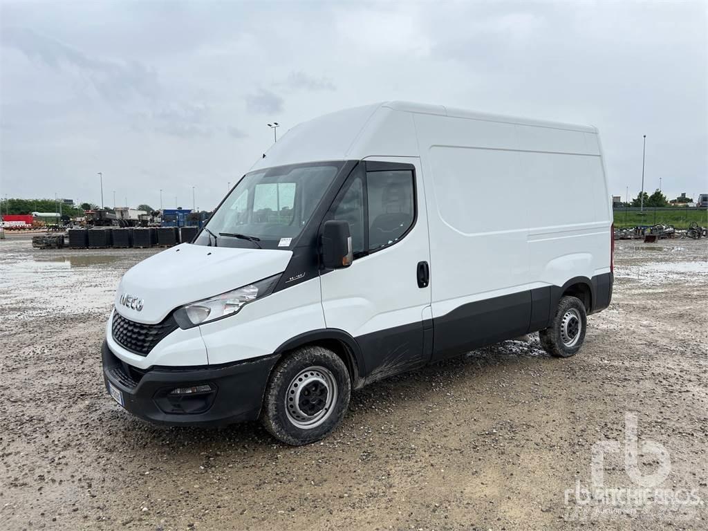 Iveco DAILY Furgonetas /Furgón