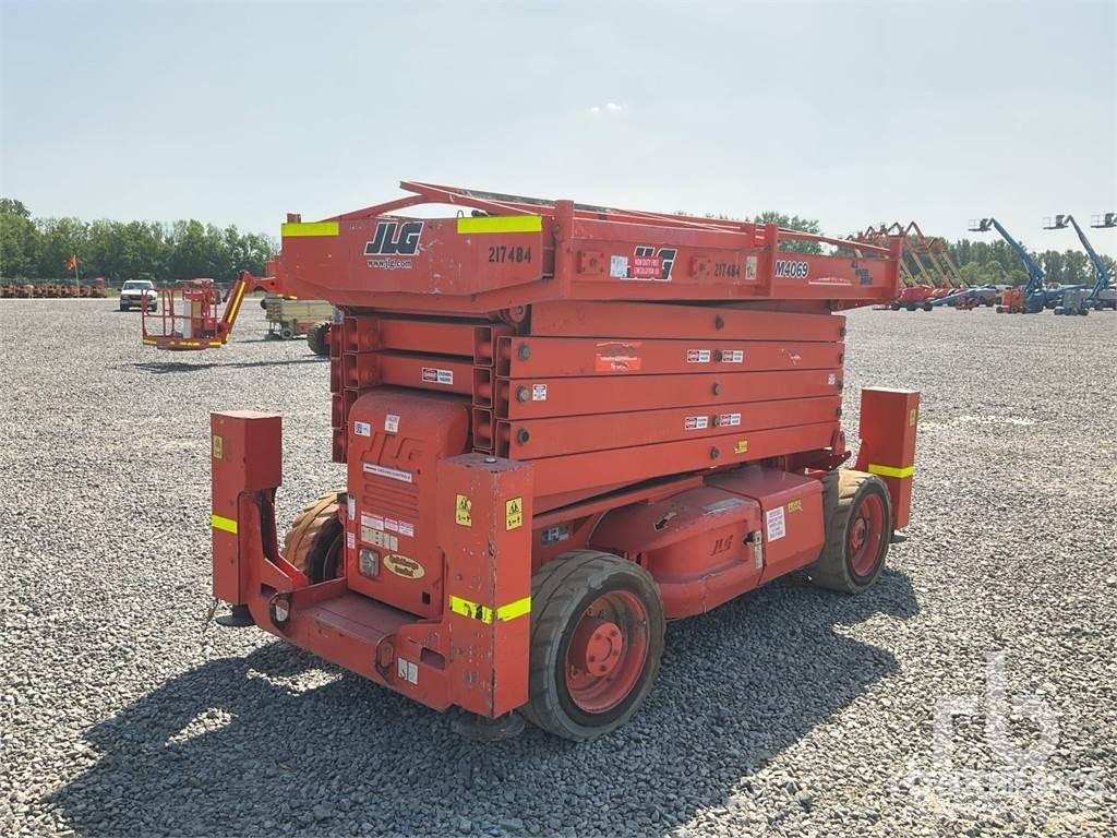 JLG M4069 Plataformas tijera
