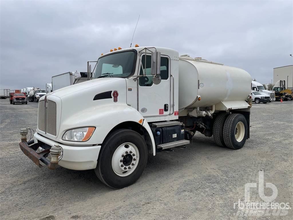 Kenworth T270 Camiones cisterna