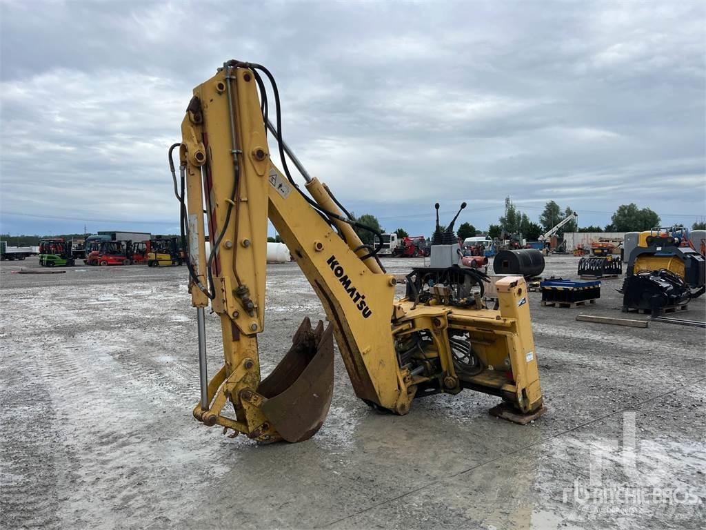 Komatsu Gear Retroexcavadoras