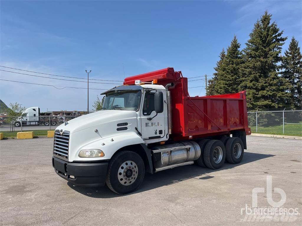 Mack 600 Camiones bañeras basculantes o volquetes