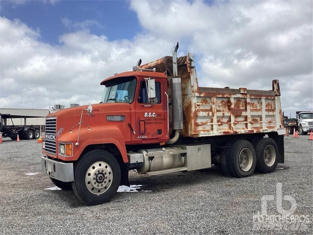 Mack CH613 Camiones bañeras basculantes o volquetes