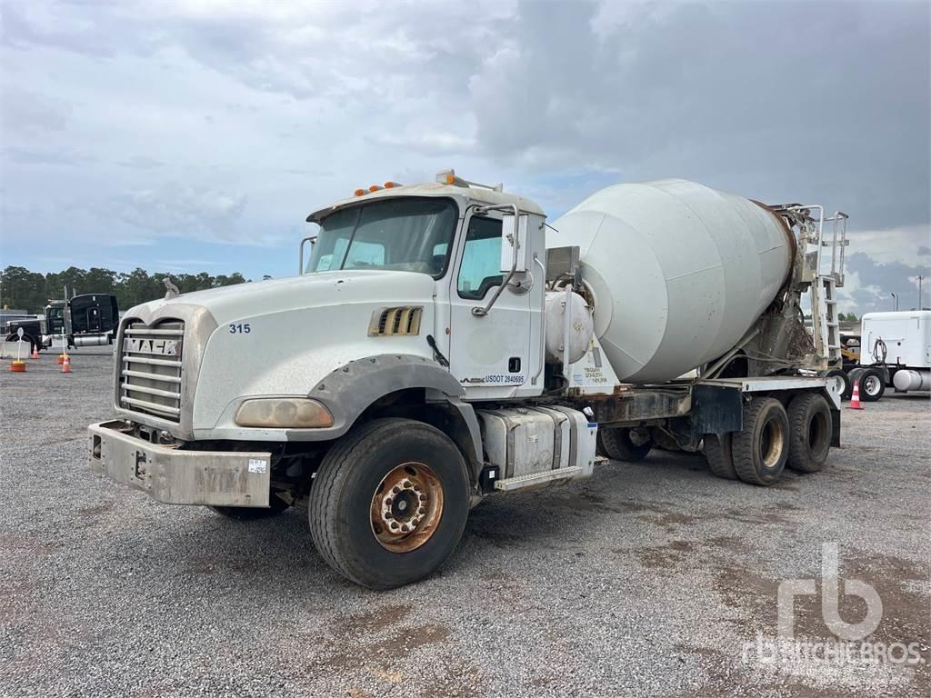 Mack GU813 Camiones hormigonera