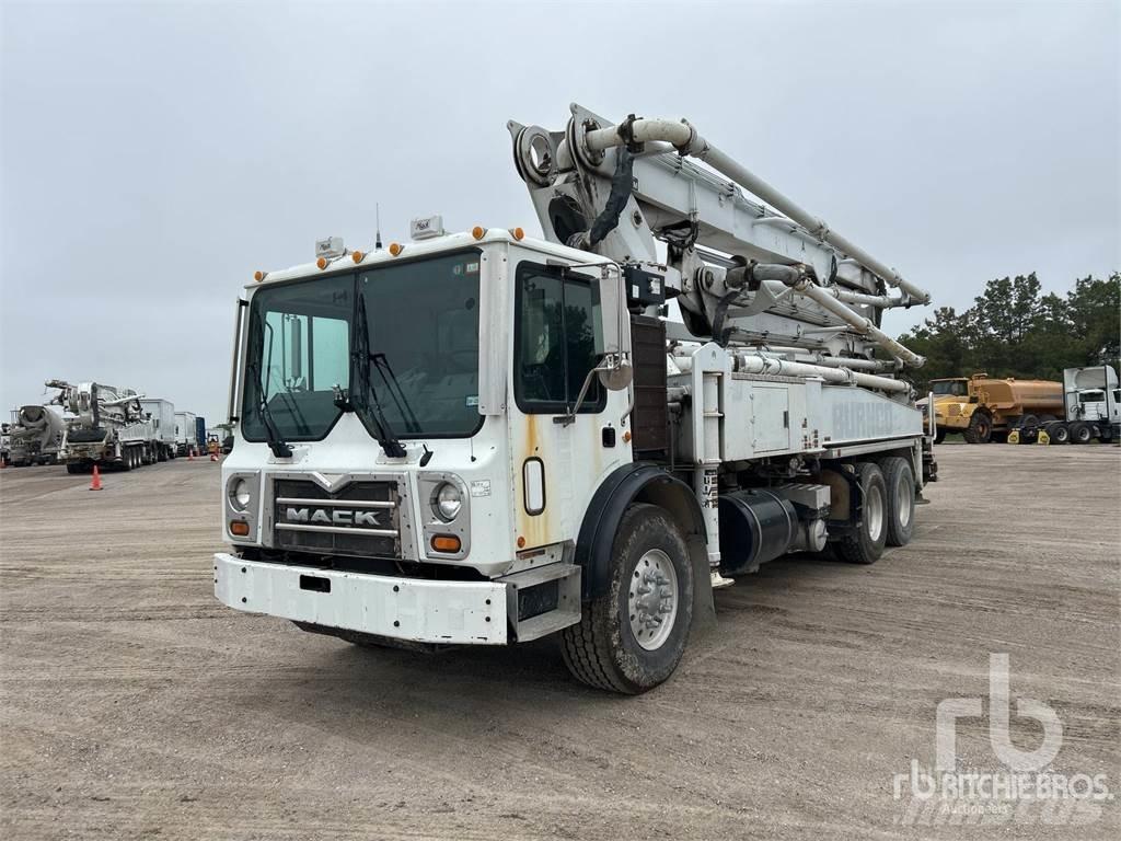 Mack MRU613 Camiones hormigonera