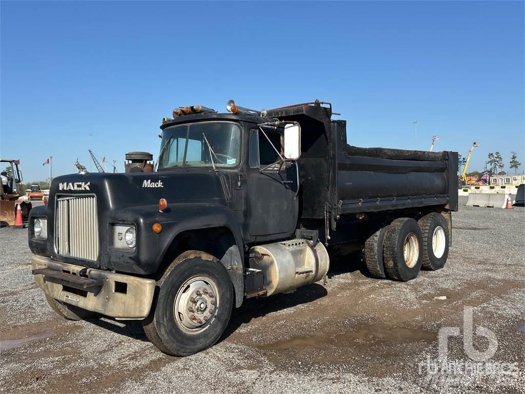 Mack R612 Camiones bañeras basculantes o volquetes