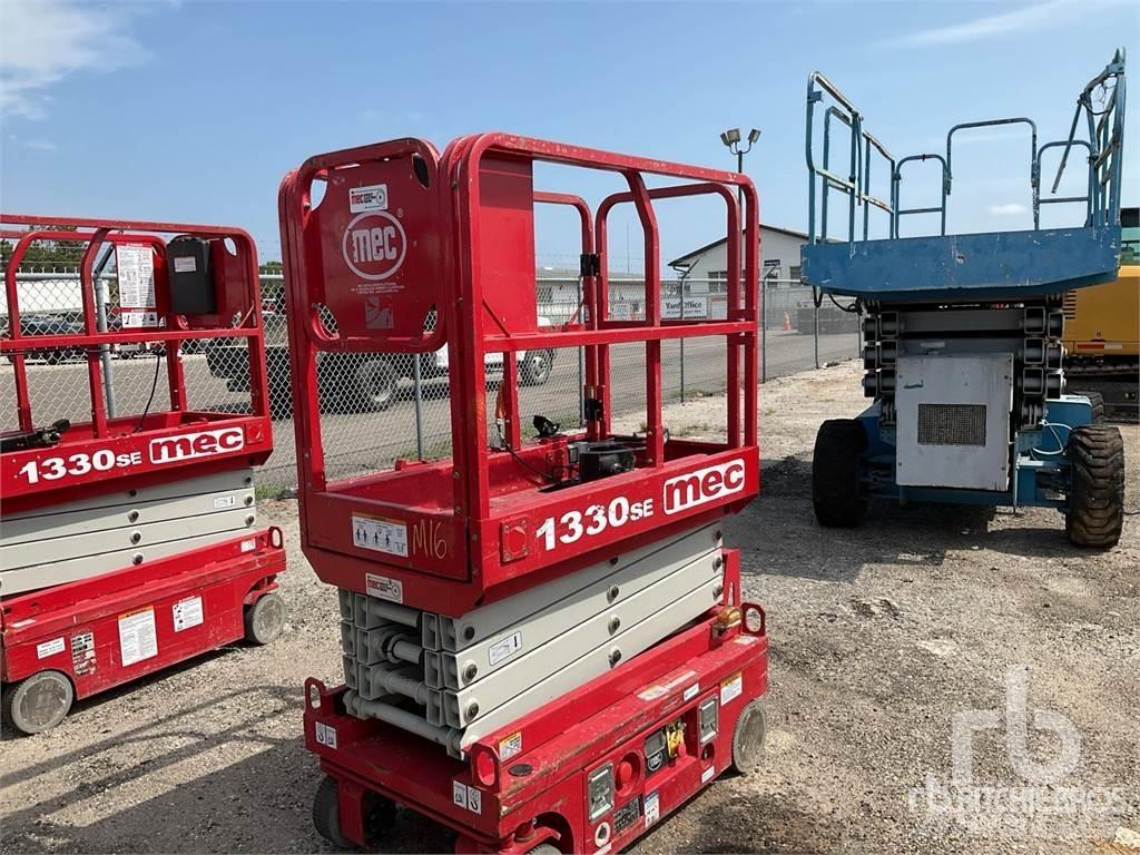 MEC 1330SE Plataformas tijera