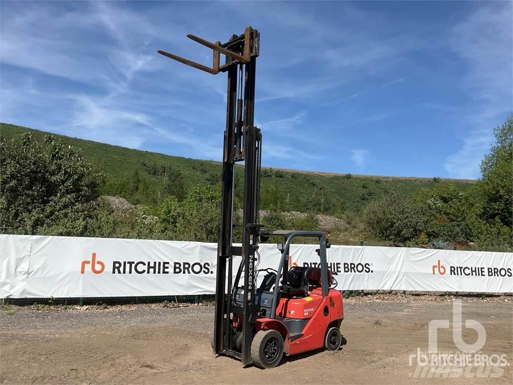 Nexen FGL25 Carretillas diesel