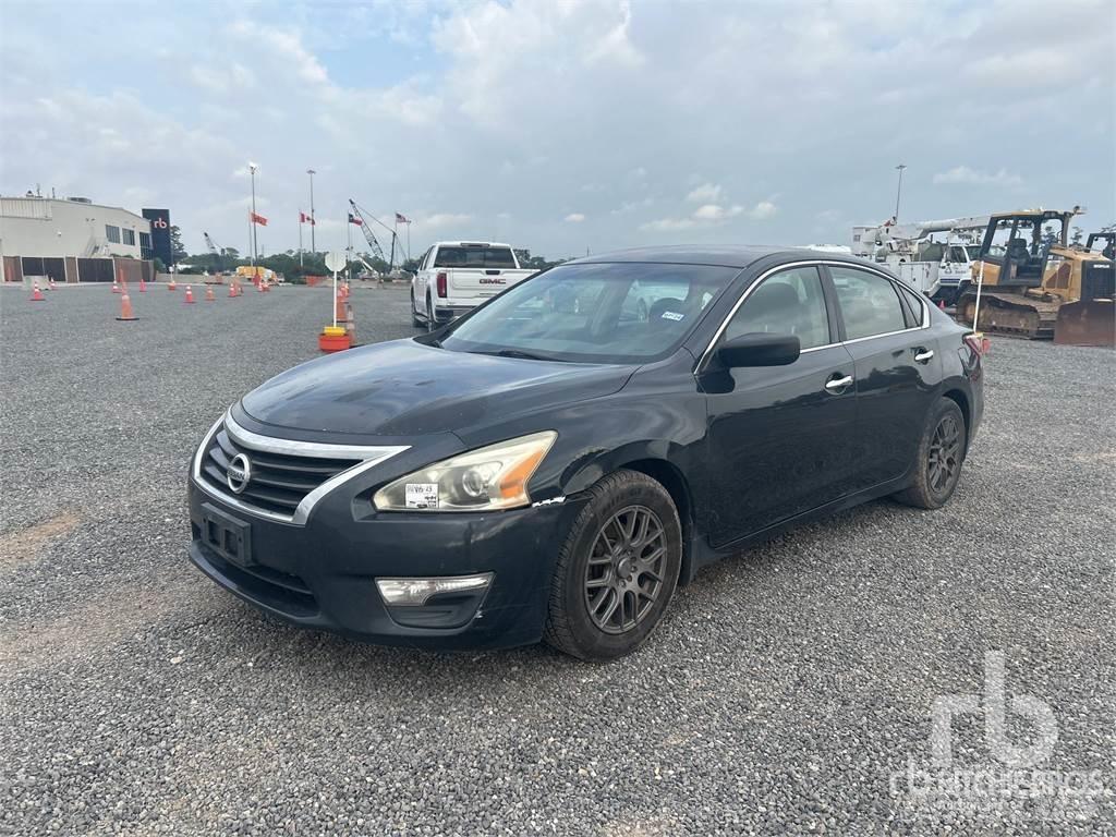 Nissan ALTIMA Coches