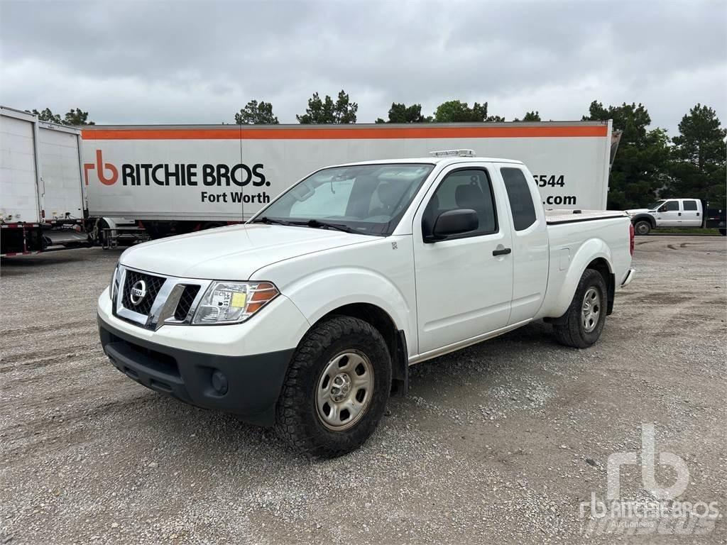 Nissan FRONTIER Furgonetas caja abierta