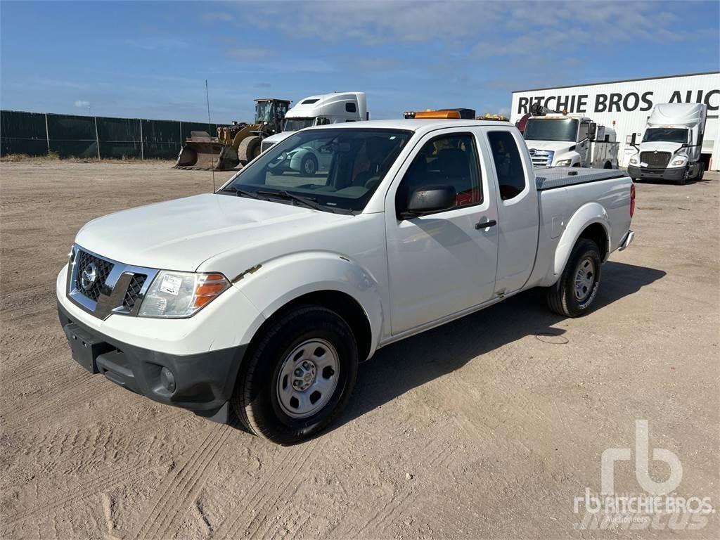 Nissan FRONTIER Furgonetas caja abierta