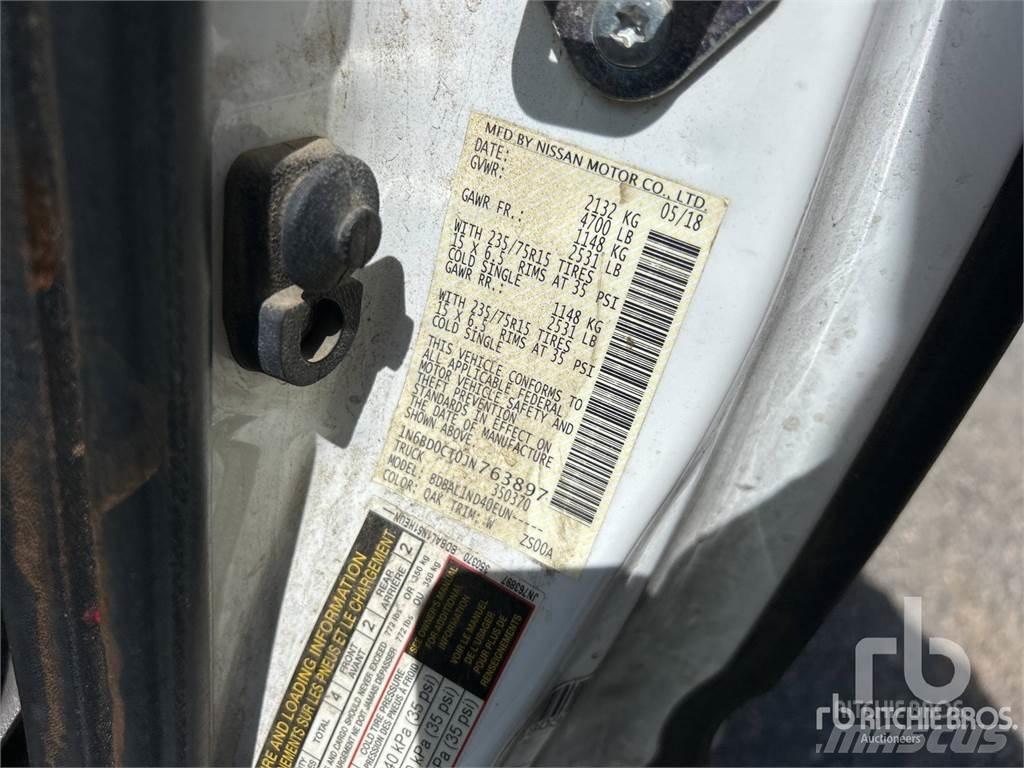 Nissan FRONTIER Furgonetas caja abierta