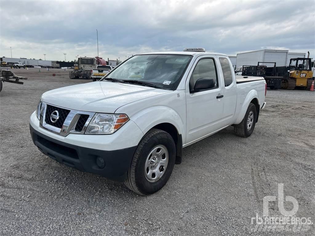 Nissan FRONTIER Furgonetas caja abierta