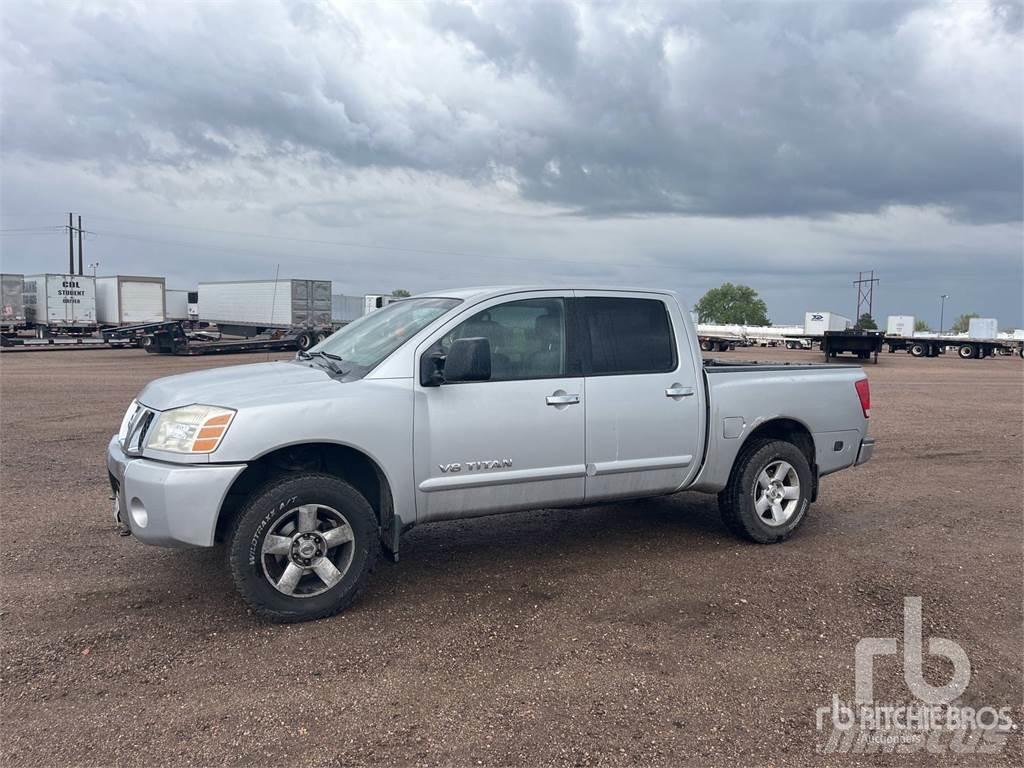 Nissan TITAN Furgonetas caja abierta