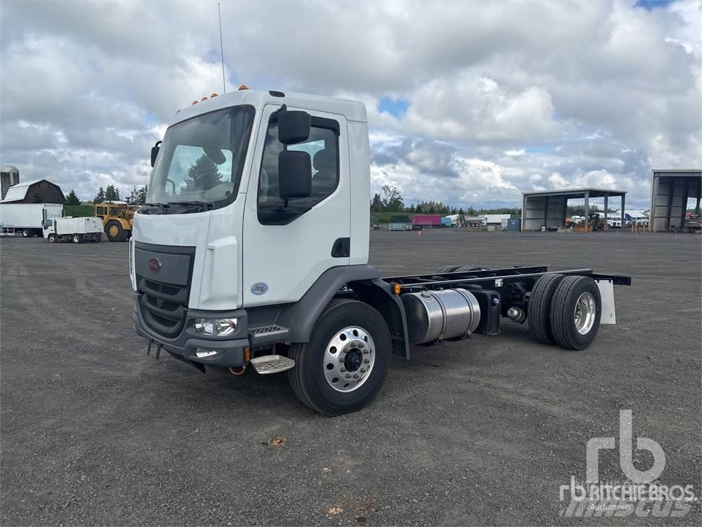 Peterbilt 220 Camiones chasis