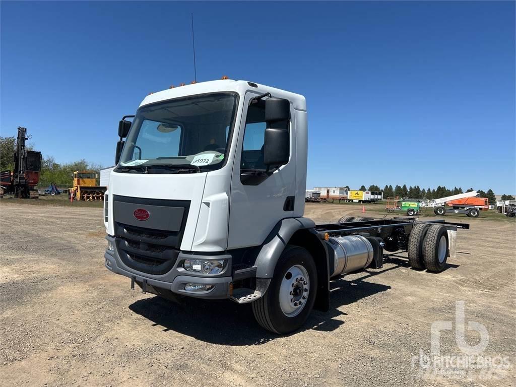 Peterbilt 220 Camiones chasis